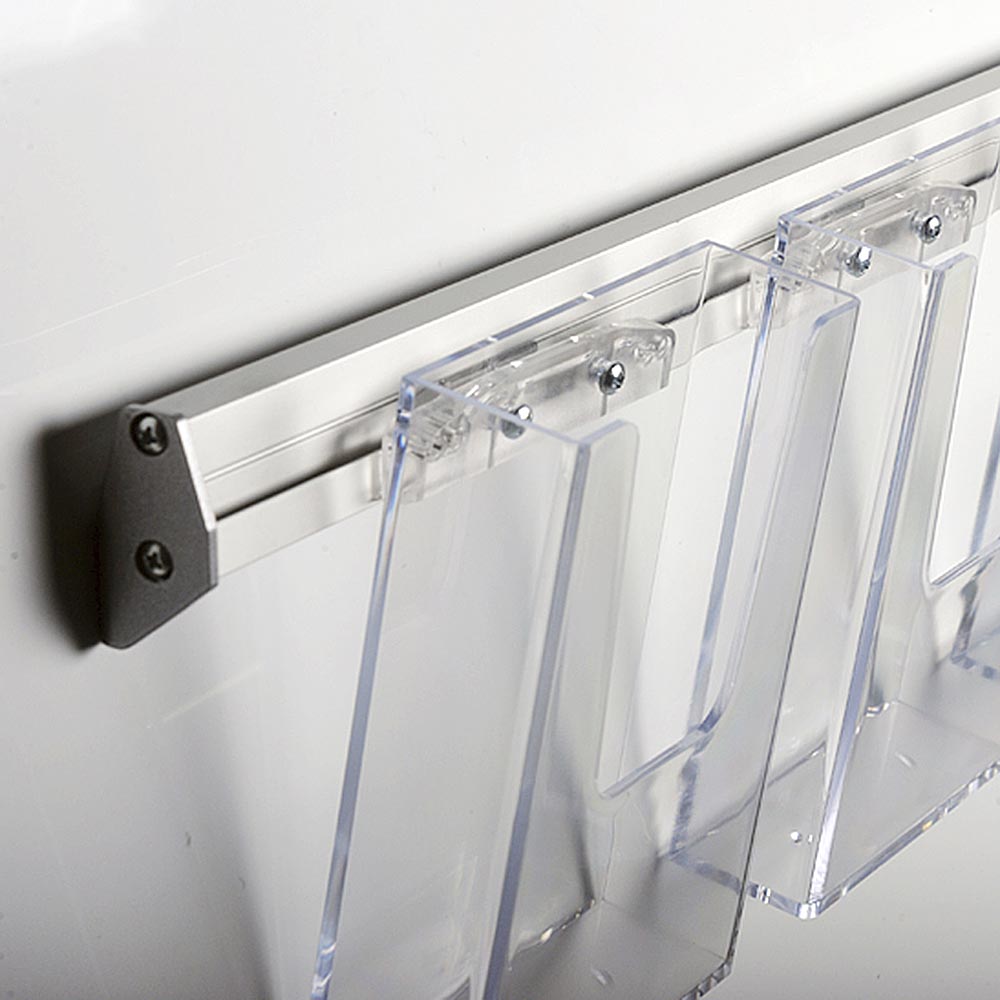 Prospekthalter für Die Wand, Aluminiumschiene, 2 Acryl-Halter für Dokumente