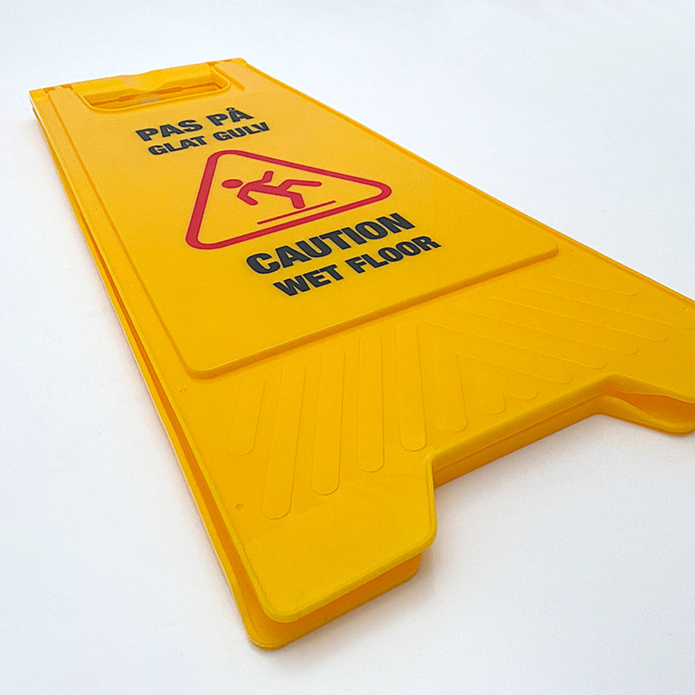 Warnschild „Caution Wet Floor“, Warnschild, Dänisch und Englisch