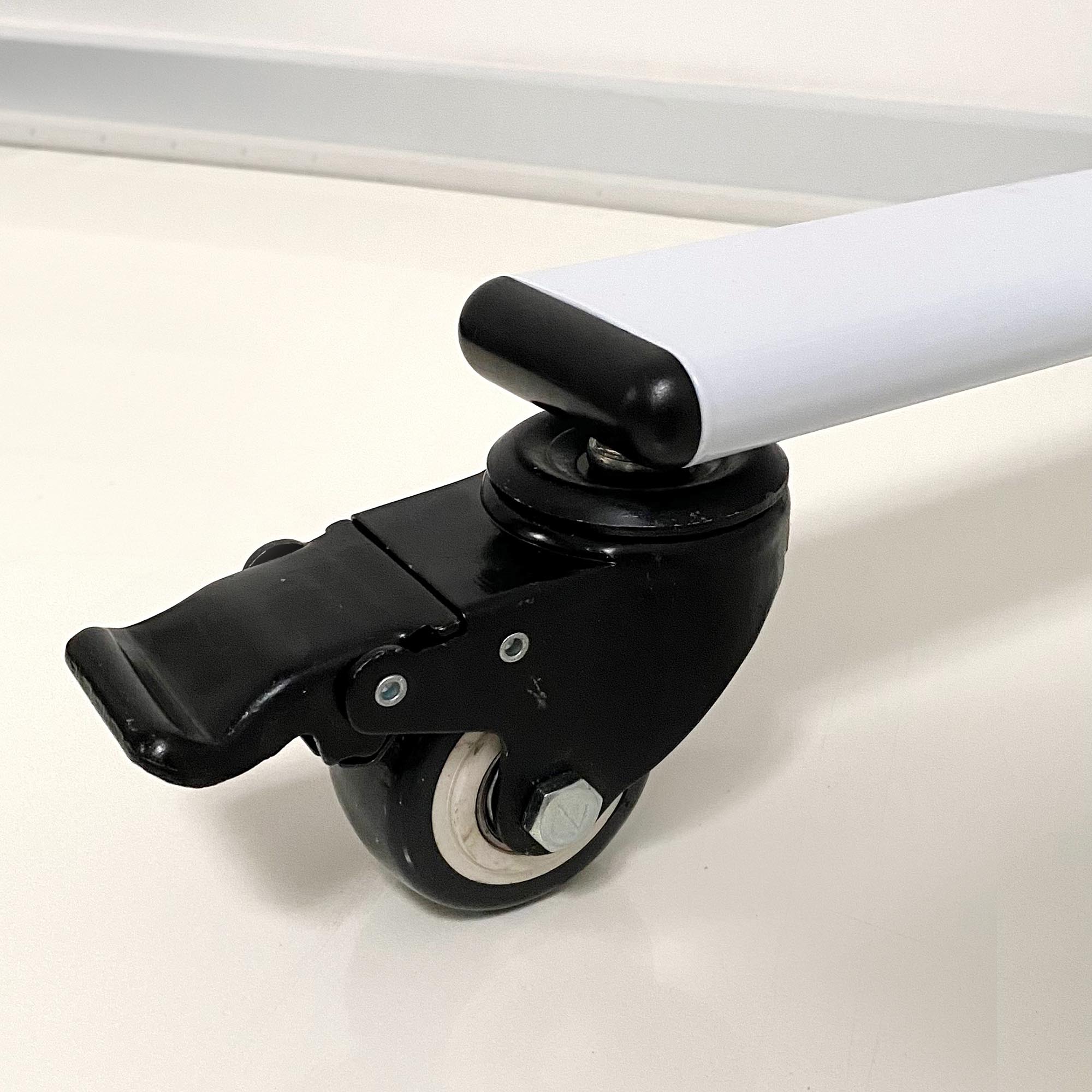 Drehbare Tafel auf Rollen, Inspire Pivot, Keramischer Whiteboard Oberfläche