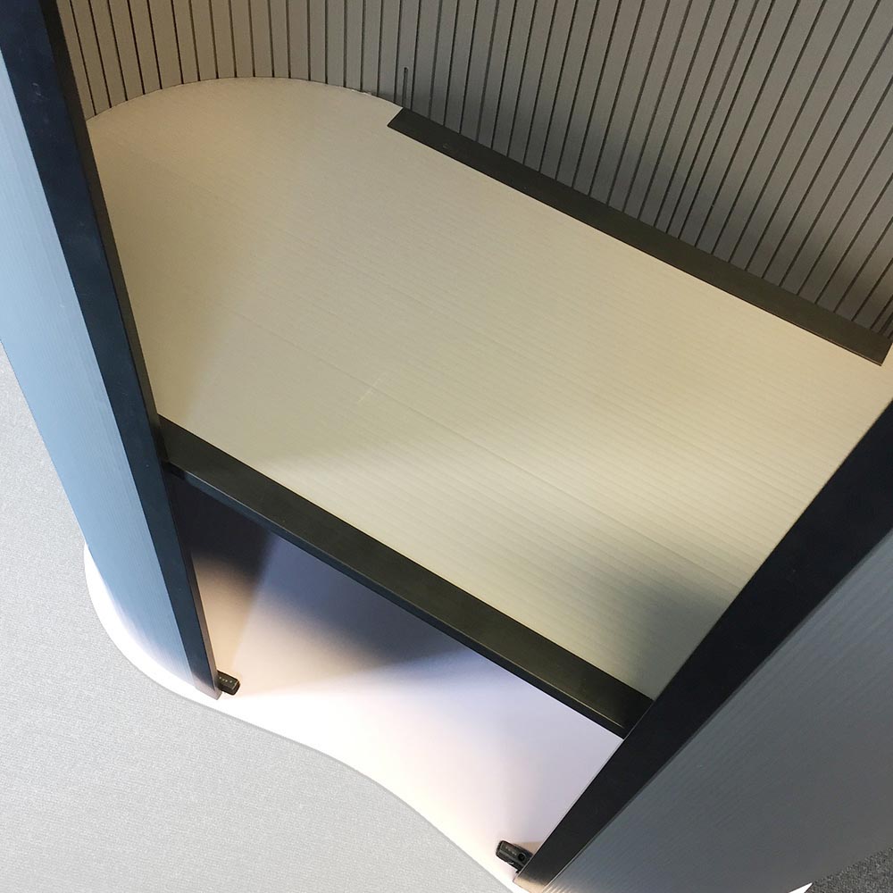 Messetheke, Oval gebogen, Ohne Druck