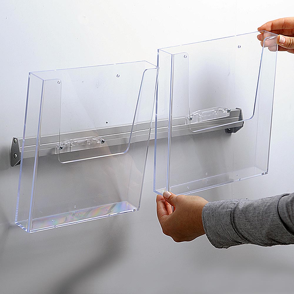 Prospekthalter für Die Wand, Aluminiumschiene, 2 Acryl-Halter für Dokumente