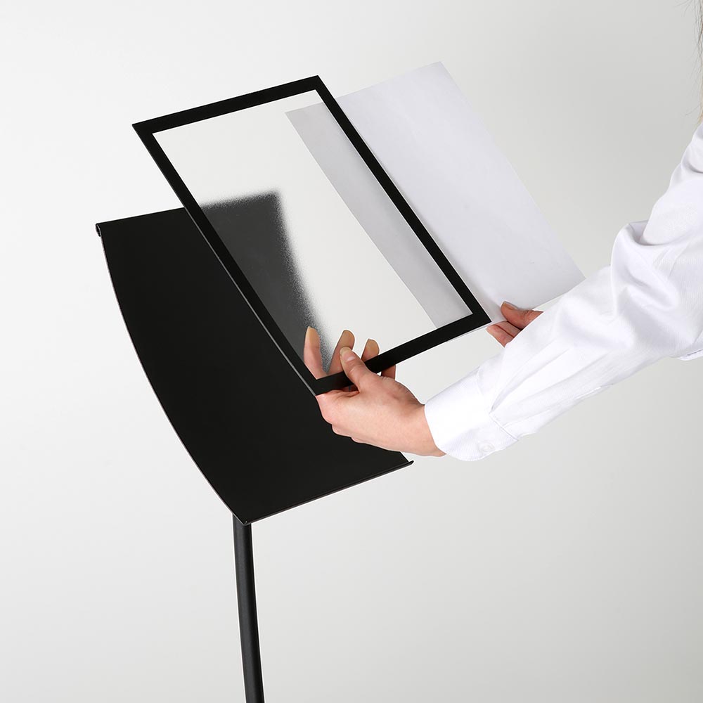 Infoständer, Curved Black